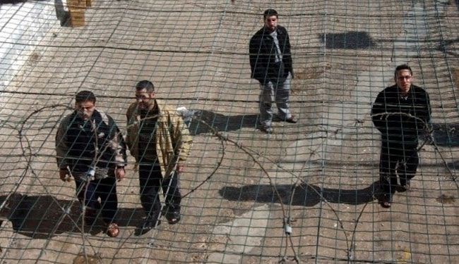أكثر من 300 حالة اعتقال بالأراضي الفلسطينية خلال شهر نيسان