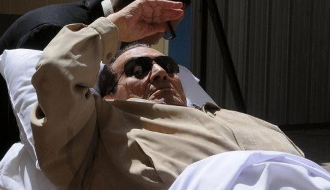 مبارك سيرتدي البدلة الزرقاء في جلسة محاكمته اليوم