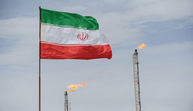 إيران تصدر الوقود السائل إلى أفغانستان والعراق