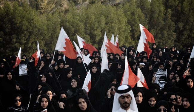 توهین روزنامه آل خلیفه به مردم بحرین