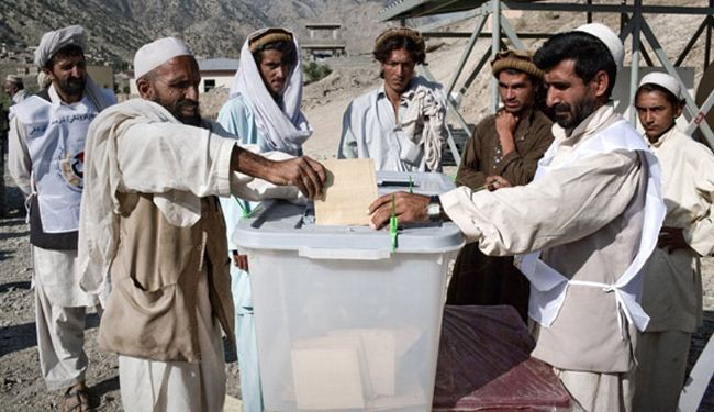 Voting begins in Afghan presidential run-off poll