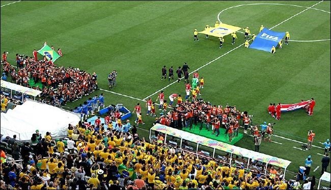 بالصور .. لقاء منتخب البرازيل وكرواتيا بمونديال 2014