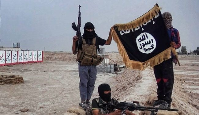 الارهابيون يهددون برفع علم 