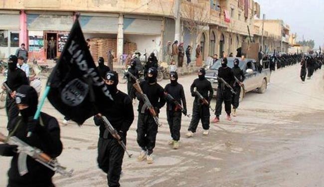 حمله هوایی به عناصر داعش هنگام رژه رفتن در تلعفر