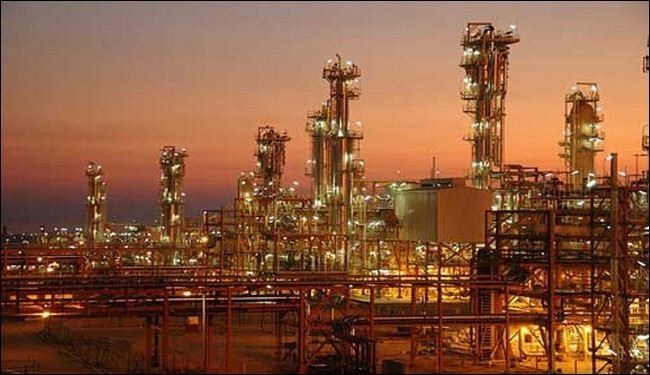 البتروکیماویات تحتل 40 بالمائة من صادرات ایران غیر النفطیة