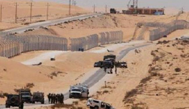 مقتل 9 رجال شرطة مصريين ومسلحين قرب الحدود الليبية