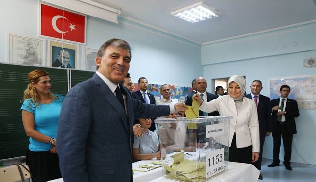 بالصور.. التصويت بالانتخابات الرئاسية في تركيا