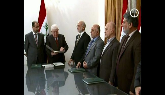 الرئيس العراقي يكلف رسميا 