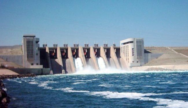 إيران تزيح الستار عن 3 أنواع من المحطات المائية لتوليد الطاقة