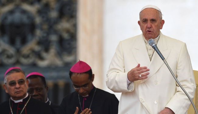 انتقاد شدید پاپ از جنایات تروریست ها در سوریه و عراق