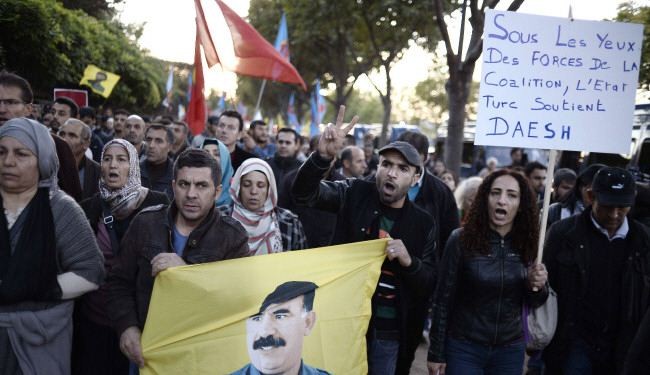 تظاهرات للاكراد في فرنسا دعما لمدينة كوباني في سوريا