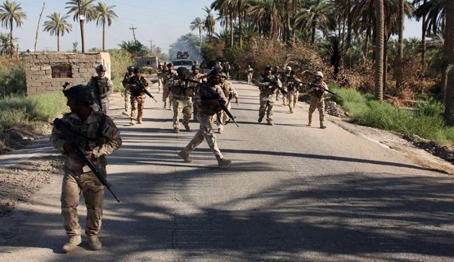 الجيش العراقي يقاتل لاستعادة مدينة هيت من إرهابيي 