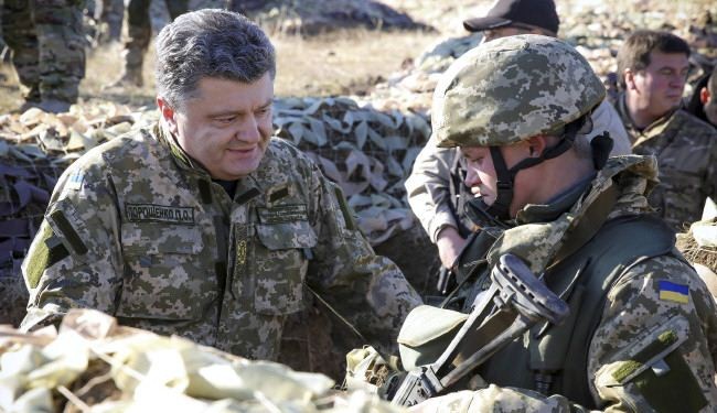 الرئيس الأوكراني يعلن عن بناء ثلاثة خطوط دفاع شرق البلاد
