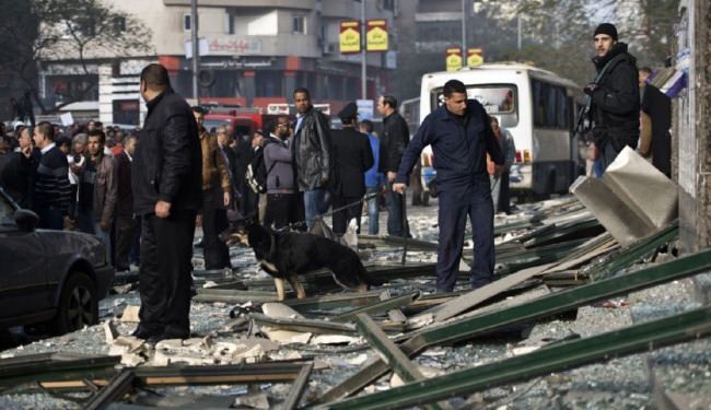 12 جريحا على الاقل بانفجار قنبلة في القاهرة