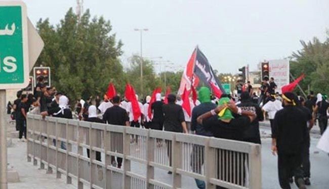 بالصور؛ قوات الأمن البحرينية تفرق مسيرة بـ