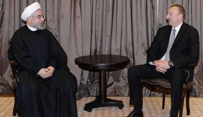 الرئيسان الايراني والاذربيجاني يدعوان لتعزيز التعاون بين البلدين