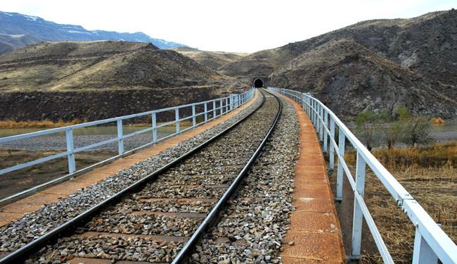 إفتتاح خط سكك حديدية بين إيران وتركمانستان وكازاخستان في ديسمبر