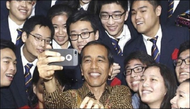 رئيس اندونيسيا يسافر على الدرجة الاقتصادية لحضور 