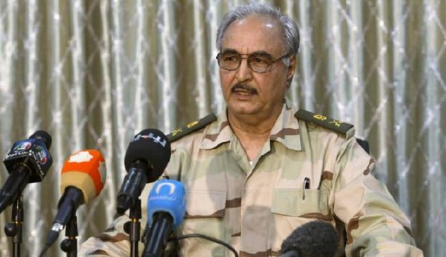 البرلمان الليبي يعيد اللواء حفتر إلى المؤسسة العسكرية