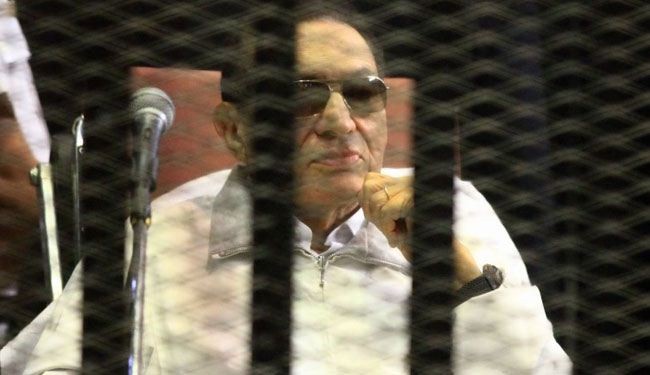 محاكمة القرن .. تبرئة الرئيس المخلوع حسني مبارك من جميع التهم