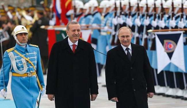 بوتين في أنقرة يدعو الى حلول مقبولة للأزمة السورية