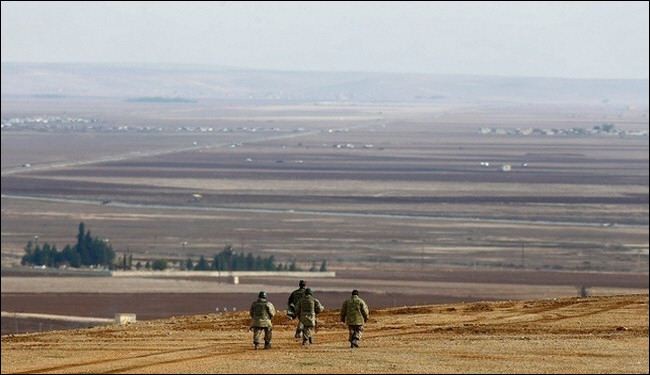 جندي تركي يقتل زميليه وينتحر...على الحدود السورية