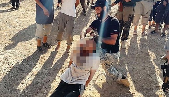 داعش يقطع رؤوس 4 رجال بتهمة 