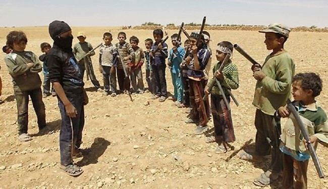 داعش کودکان پنج ساله را به سربازی می‌برد