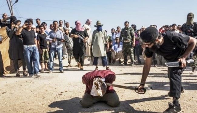 داعش، یک پلیس را به اتهام جادوگری گردن زد