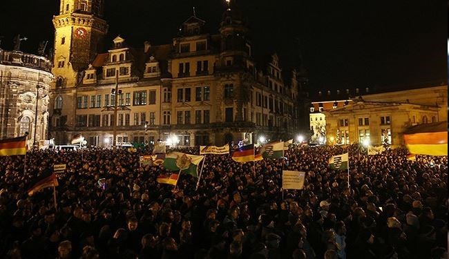 أكاديمي ألماني: المظاهرات المناهضة للإسلام تضر بسمعة بلادنا