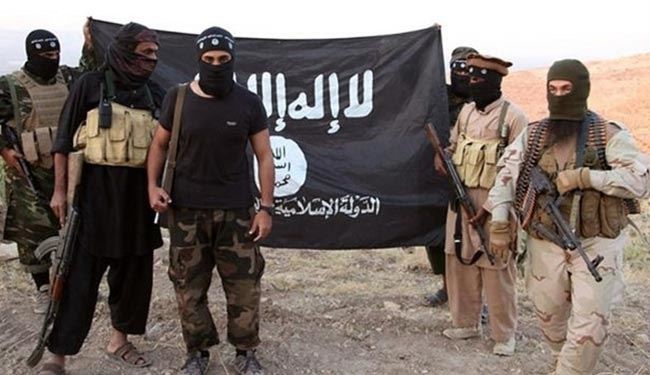 داعش در اطراف تکریت خندق حفر می‌کند