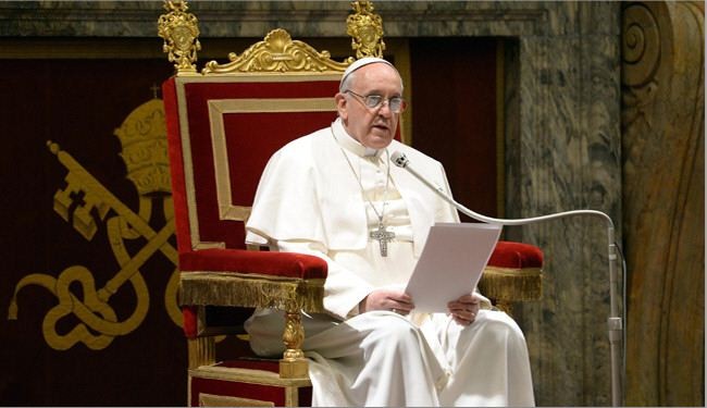 البابا يدعو زعماء المسلمين لادانة العنف الديني