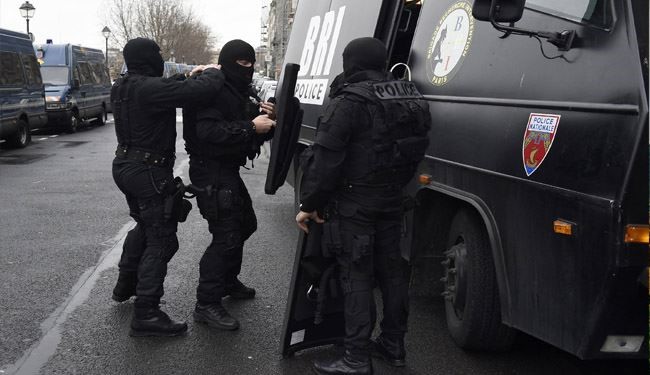 حمله به محافظان مقر اقامت رئیس جمهوری فرانسه