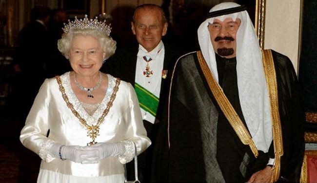 غضب شعبي بريطاني بعد تحية الملكة للملك السعودي الراحل