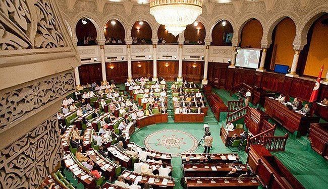 الغاء قانون يحظر المشاركة السياسية على قيادات نظام القذافي