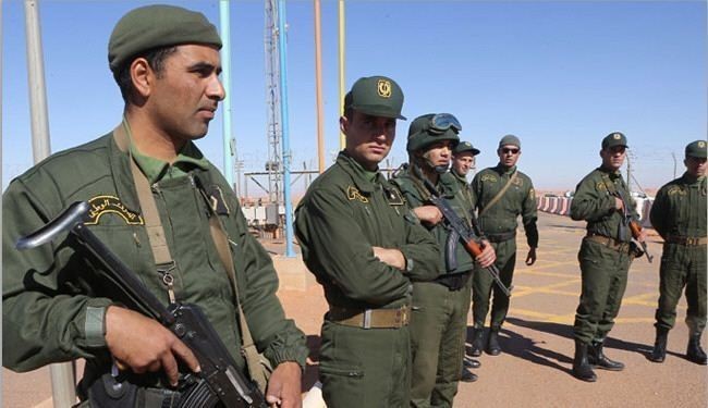 انهدام 12 مخفیگاه القاعده و داعش در الجزایر