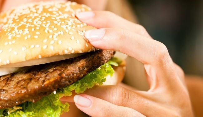 دراسة: تناول وجبات أكثر يعني وزنا أقل