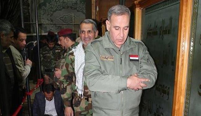 عکس‌های جالبی از زیارت وزیر دفاع عراق در سامرا