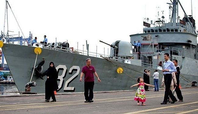المجموعة 33 للبحرية الايرانية ترسو في ميناء كوجين بالهند