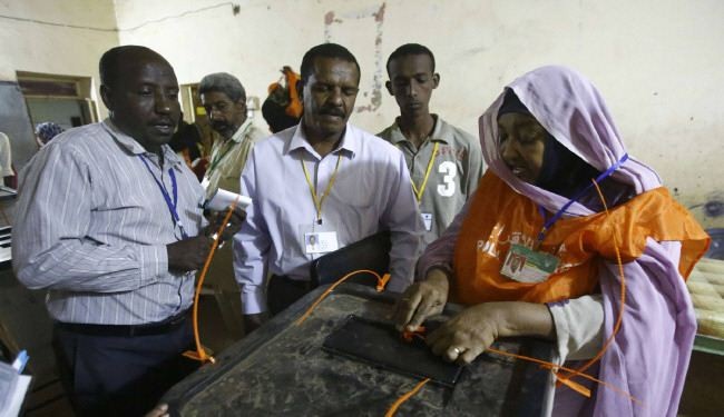انتهاء الاقتراع في غالبية ولايات السودان وفرز الاصوات يبدأ الجمعة