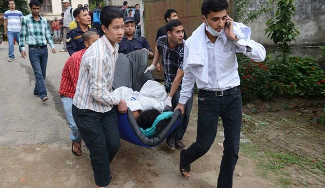 بالصور؛الآثار الكارثية لزالزل نيبال.. 2000 قتيل الى الآن