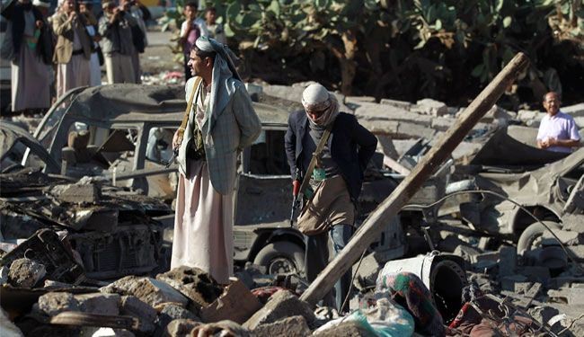 السعودية تواصل رحلة الدمار باليمن بقصف المنشآت المدنية والمطارات