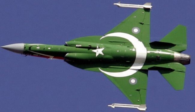 القوات الباكستانية تشن هجوما جويا وبريا واسعا على 