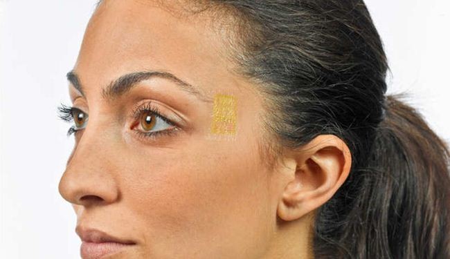 بالصور: ملصق جلدي ذكي يجعل جسمك كالكمبيوتر