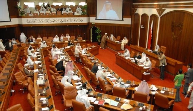 مخالفت نمایندگان پارلمان آل‌خلیفه با اشتغال اتباع بحرینی !