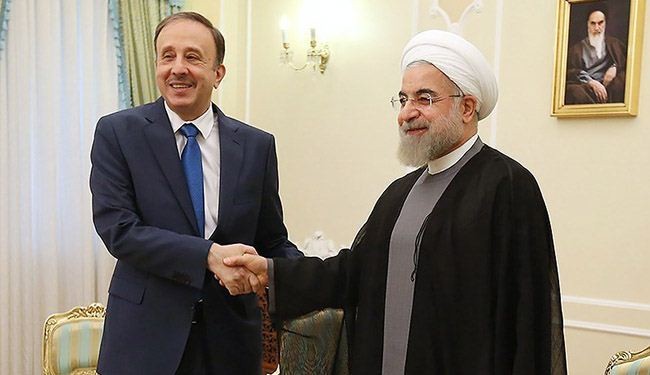 الرئيس روحاني: سنبقی الى جانب سوريا حتی النهایة