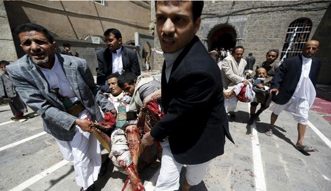 شهداء وجرحى بانفجارات ضخمة تستهدف مساجد في صنعاء +صور