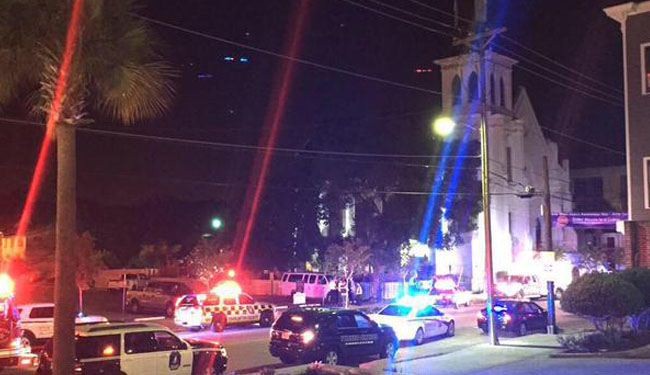 9 قتلى بينهم سيناتور محلي بهجوم على كنيسة للسود في كارولينا