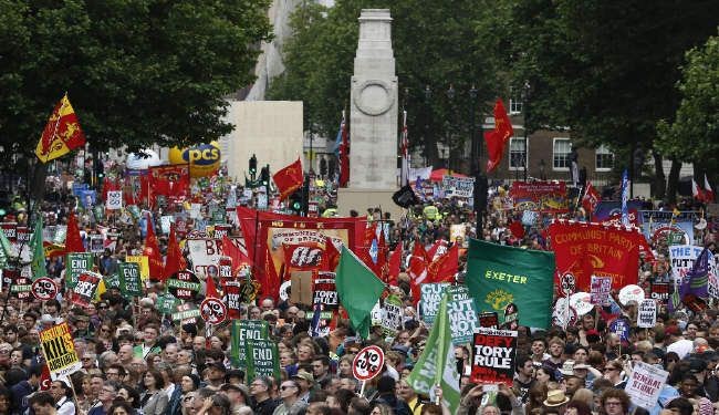 احتجاجات حاشدة في لندن ضد خطط تقشف حكومية