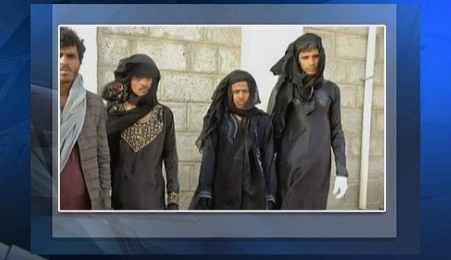 دستگیری چند تروریست در لباس زنانه در یمن+عکس